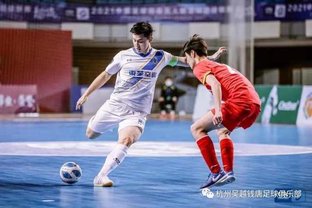 巴萨转会动态：拉什福德仍是首选，戈登竞争者众多